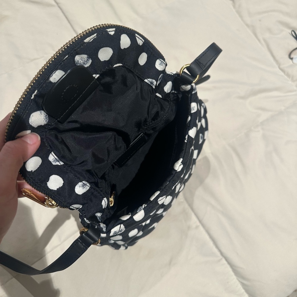 Marc by Marc Jacob’s Crossbody Handbag in Black & White Print w/ 2 Compartments - Picture 5 of 5